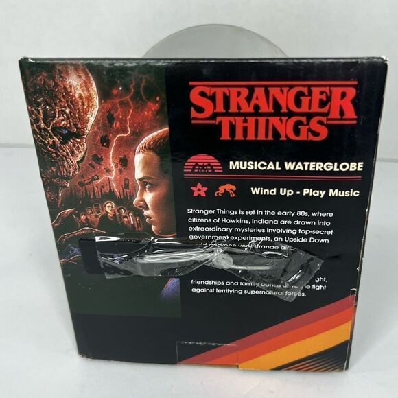 New EDDIE MUNSON Stranger Things Musical Wind Up Waterglobe HALLOWEEN gray/black - Picture 6 of 7